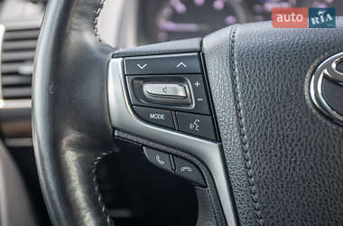 Внедорожник / Кроссовер Toyota Land Cruiser Prado 2022 в 
