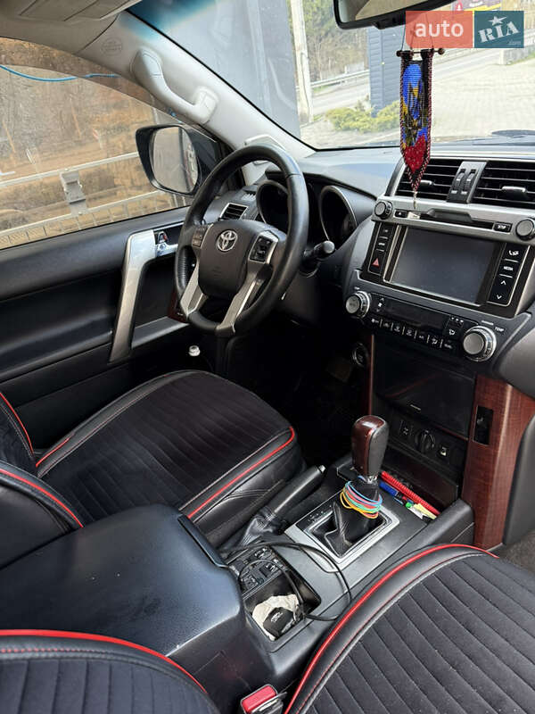 Внедорожник / Кроссовер Toyota Land Cruiser Prado 2013 в Ивано-Франковске