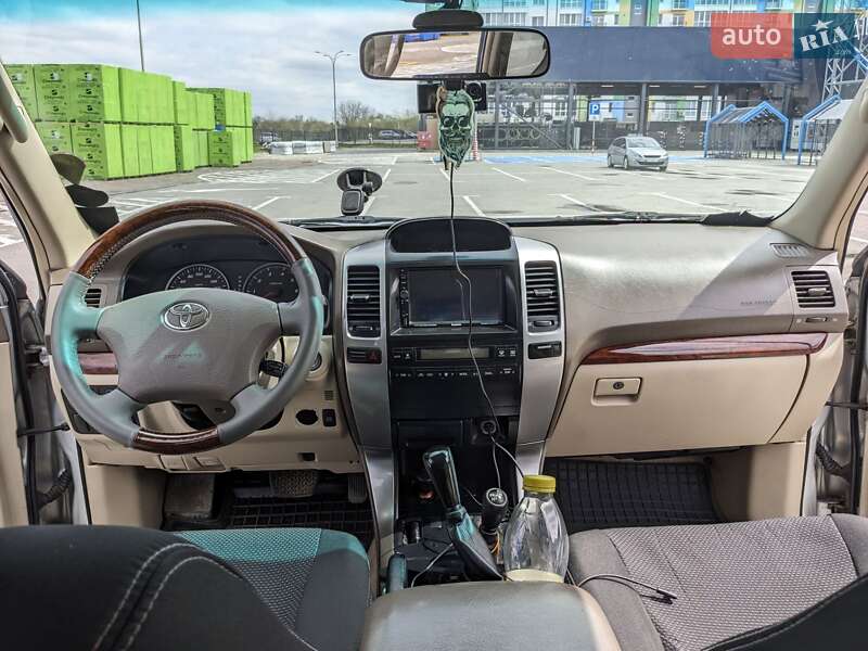 Внедорожник / Кроссовер Toyota Land Cruiser Prado 2004 в Ивано-Франковске