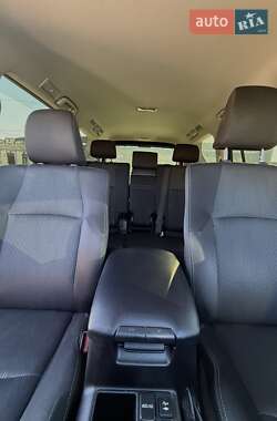 Позашляховик / Кросовер Toyota Land Cruiser Prado 2019 в 