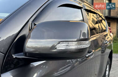Внедорожник / Кроссовер Toyota Land Cruiser Prado 2014 в 