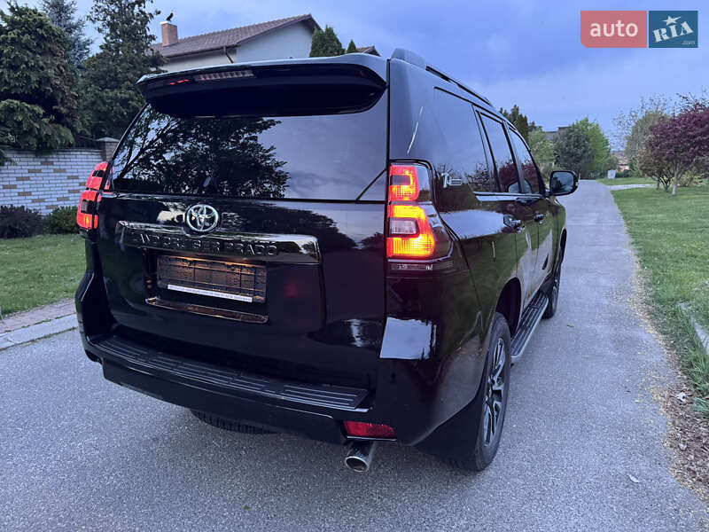 Внедорожник / Кроссовер Toyota Land Cruiser Prado 2022 в Киеве