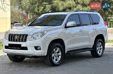 Внедорожник / Кроссовер Toyota Land Cruiser Prado 2013 в 