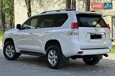 Внедорожник / Кроссовер Toyota Land Cruiser Prado 2013 в 