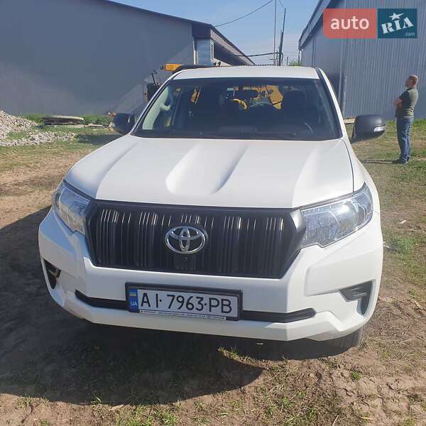 Внедорожник / Кроссовер Toyota Land Cruiser Prado 2020 в Борисполе