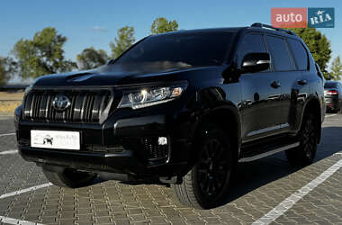 Внедорожник / Кроссовер Toyota Land Cruiser Prado 2021 в 