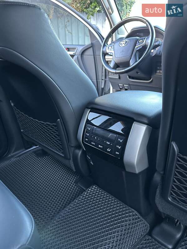 Внедорожник / Кроссовер Toyota Land Cruiser Prado 2020 в Киеве