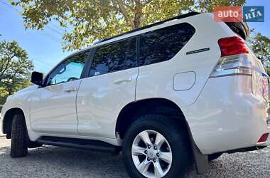 Позашляховик / Кросовер Toyota Land Cruiser Prado 2011 в 