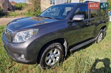 Позашляховик / Кросовер Toyota Land Cruiser Prado 2012 в Кривому Розі