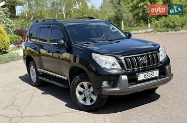 Внедорожник / Кроссовер Toyota Land Cruiser Prado 2011 в 