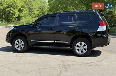 Внедорожник / Кроссовер Toyota Land Cruiser Prado 2011 в 