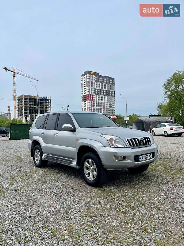 Позашляховик / Кросовер Toyota Land Cruiser Prado 2006 в Києві
