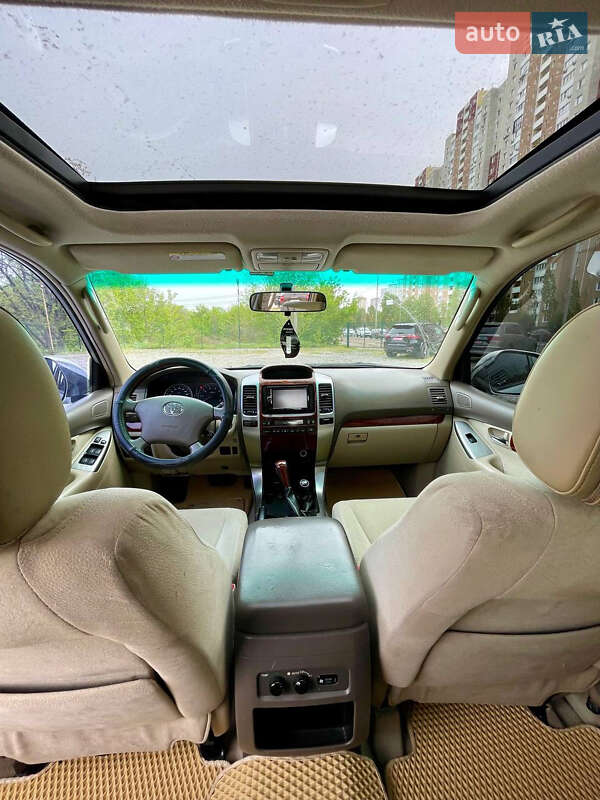 Позашляховик / Кросовер Toyota Land Cruiser Prado 2006 в Києві
