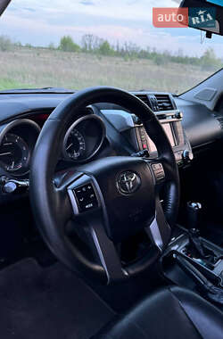 Внедорожник / Кроссовер Toyota Land Cruiser Prado 2013 в 