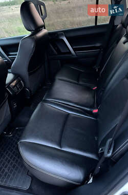 Внедорожник / Кроссовер Toyota Land Cruiser Prado 2013 в 