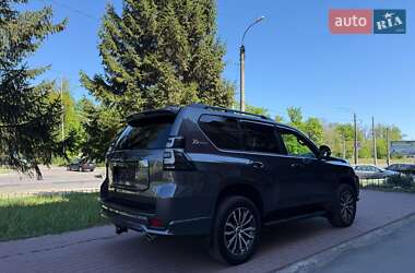 Позашляховик / Кросовер Toyota Land Cruiser Prado 2022 в 