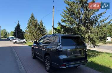 Позашляховик / Кросовер Toyota Land Cruiser Prado 2022 в 