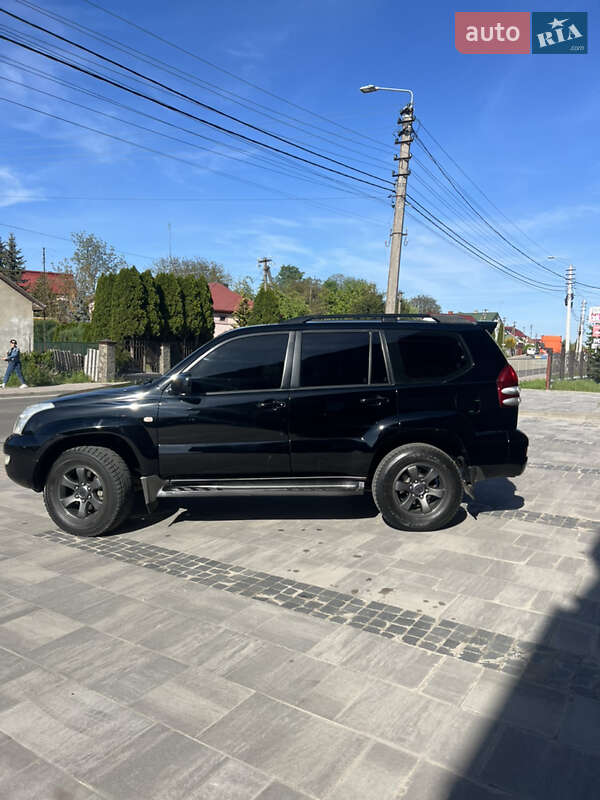 Позашляховик / Кросовер Toyota Land Cruiser Prado 2007 в Львові