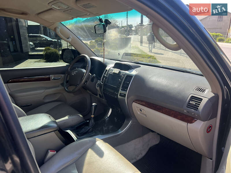 Позашляховик / Кросовер Toyota Land Cruiser Prado 2007 в Львові
