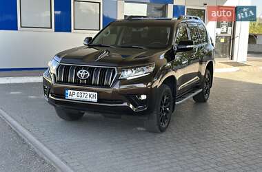 Внедорожник / Кроссовер Toyota Land Cruiser Prado 2021 в 
