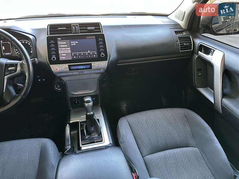 Позашляховик / Кросовер Toyota Land Cruiser Prado 2021 в Дніпрі