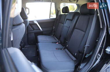 Позашляховик / Кросовер Toyota Land Cruiser Prado 2020 в 