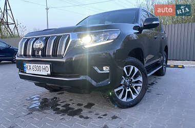 Внедорожник / Кроссовер Toyota Land Cruiser Prado 2022 в 
