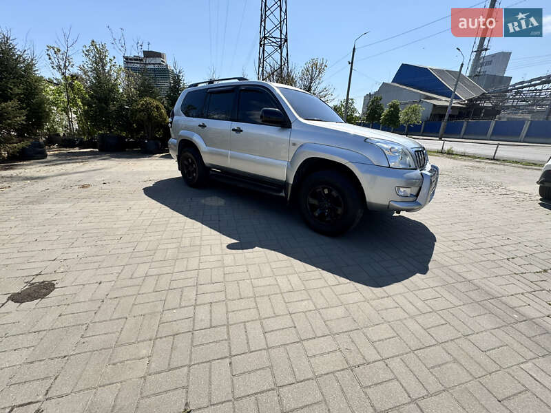 Позашляховик / Кросовер Toyota Land Cruiser Prado 2003 в Дніпрі