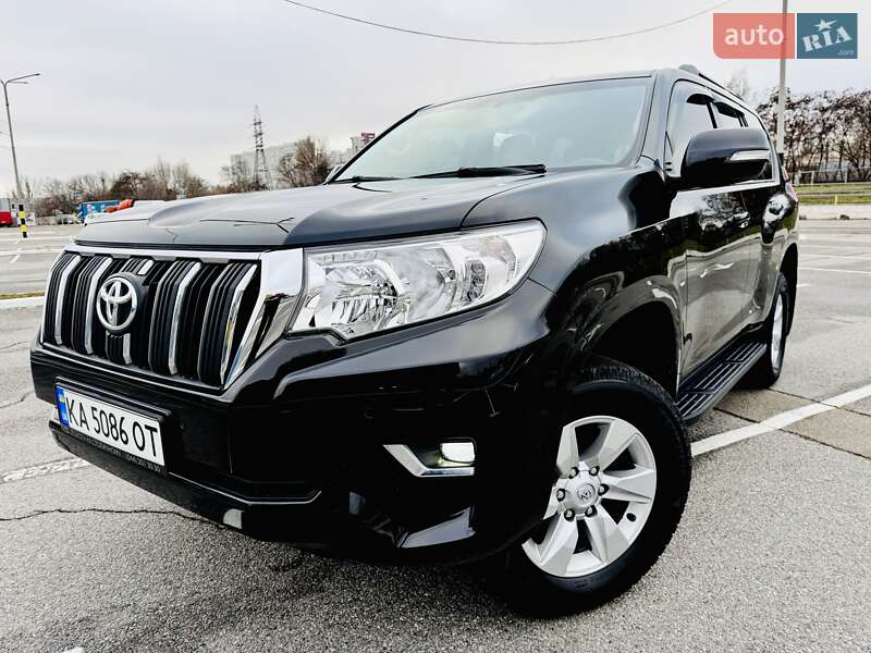 Toyota Land Cruiser Prado 2017