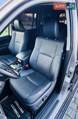 Внедорожник / Кроссовер Toyota Land Cruiser Prado 2022 в 