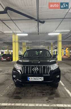 Внедорожник / Кроссовер Toyota Land Cruiser Prado 2018 в Киеве