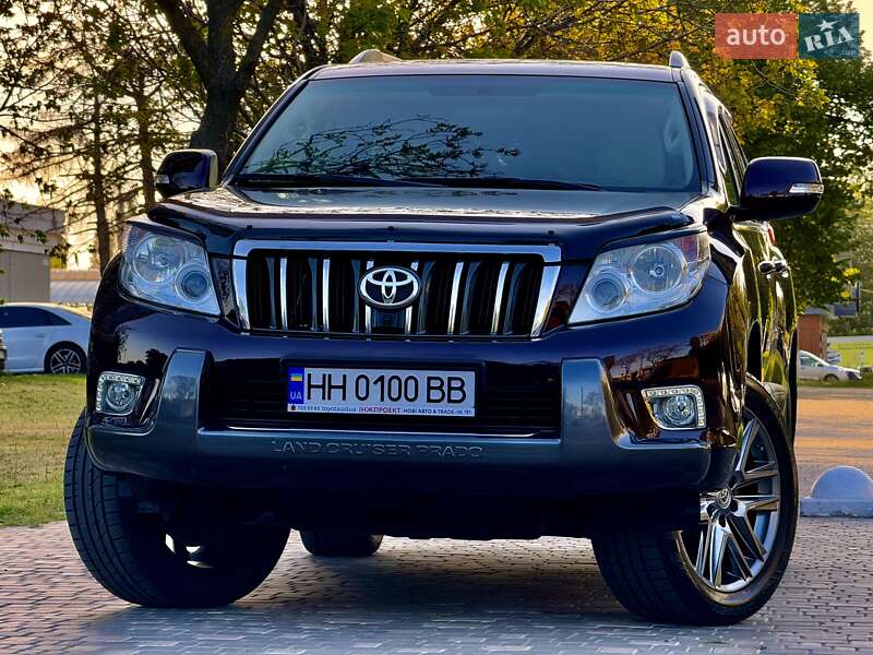 Позашляховик / Кросовер Toyota Land Cruiser Prado 2010 в Одесі