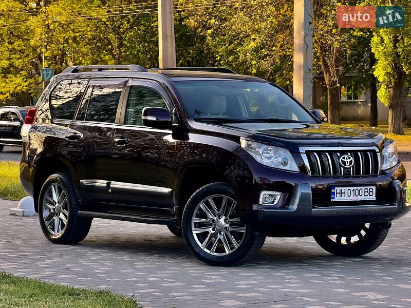 Позашляховик / Кросовер Toyota Land Cruiser Prado 2010 в Одесі