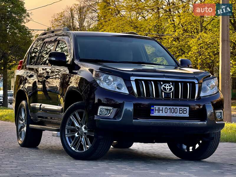 Позашляховик / Кросовер Toyota Land Cruiser Prado 2010 в Одесі