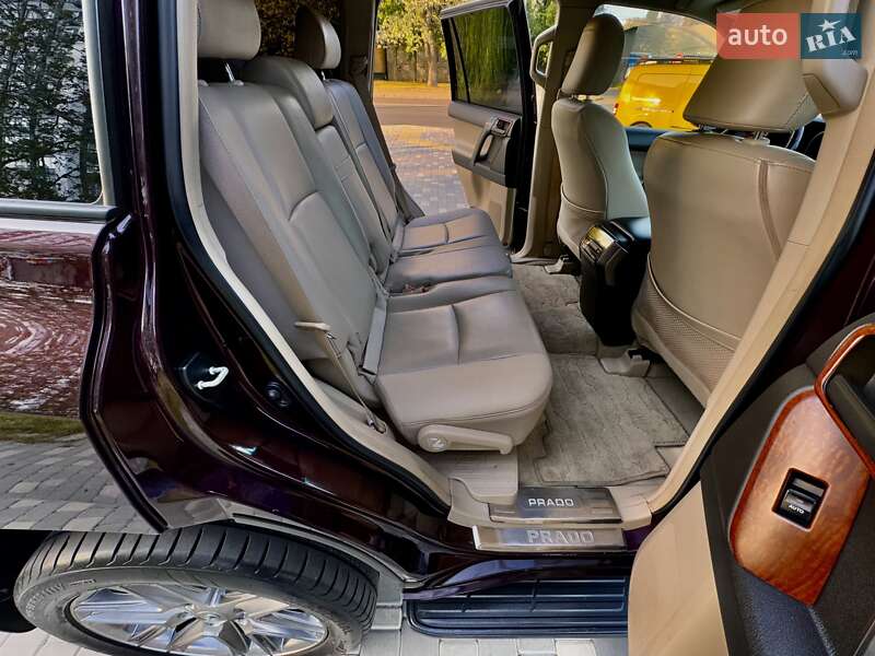 Позашляховик / Кросовер Toyota Land Cruiser Prado 2010 в Одесі