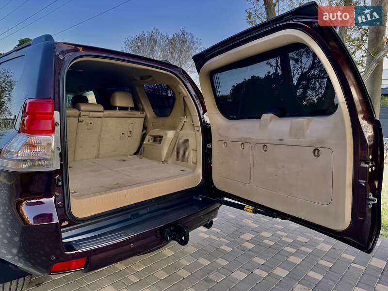 Позашляховик / Кросовер Toyota Land Cruiser Prado 2010 в Одесі