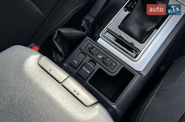 Внедорожник / Кроссовер Toyota Land Cruiser Prado 2022 в 