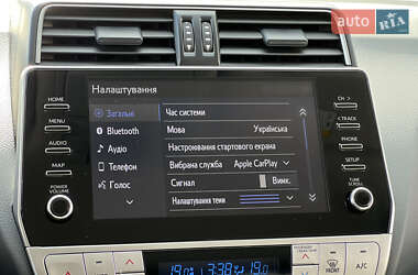 Внедорожник / Кроссовер Toyota Land Cruiser Prado 2022 в 