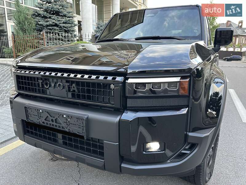 Позашляховик / Кросовер Toyota Land Cruiser Prado 2025 в Києві