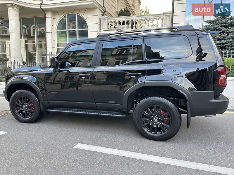 Позашляховик / Кросовер Toyota Land Cruiser Prado 2025 в Києві