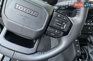 Внедорожник / Кроссовер Toyota Land Cruiser Prado 2025 в 