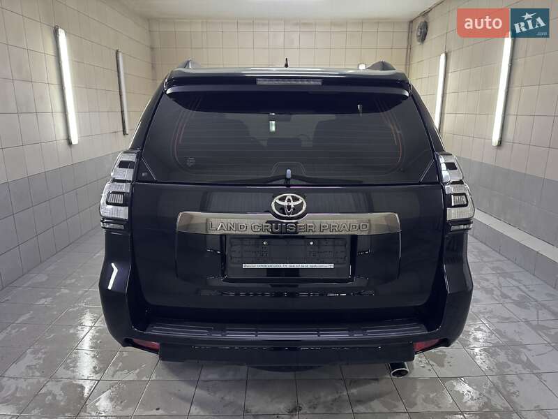 Позашляховик / Кросовер Toyota Land Cruiser Prado 2022 в Умані
