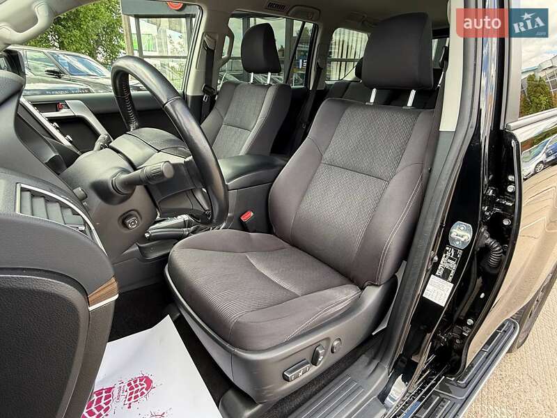 Внедорожник / Кроссовер Toyota Land Cruiser Prado 2022 в Киеве