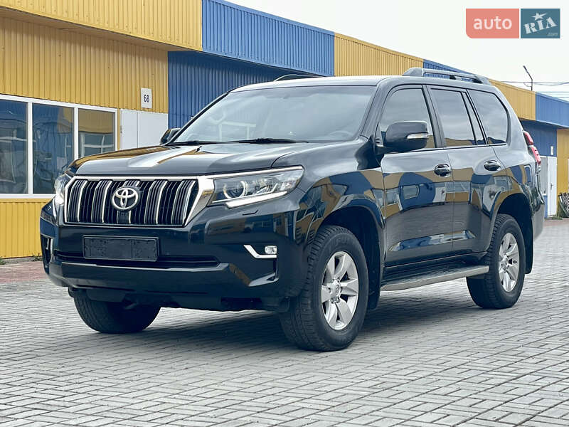 Позашляховик / Кросовер Toyota Land Cruiser Prado 2019 в 