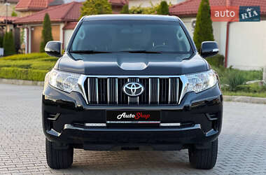 Внедорожник / Кроссовер Toyota Land Cruiser Prado 2022 в 