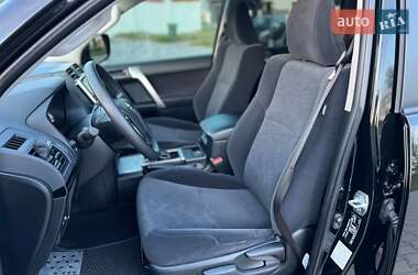 Внедорожник / Кроссовер Toyota Land Cruiser Prado 2022 в 