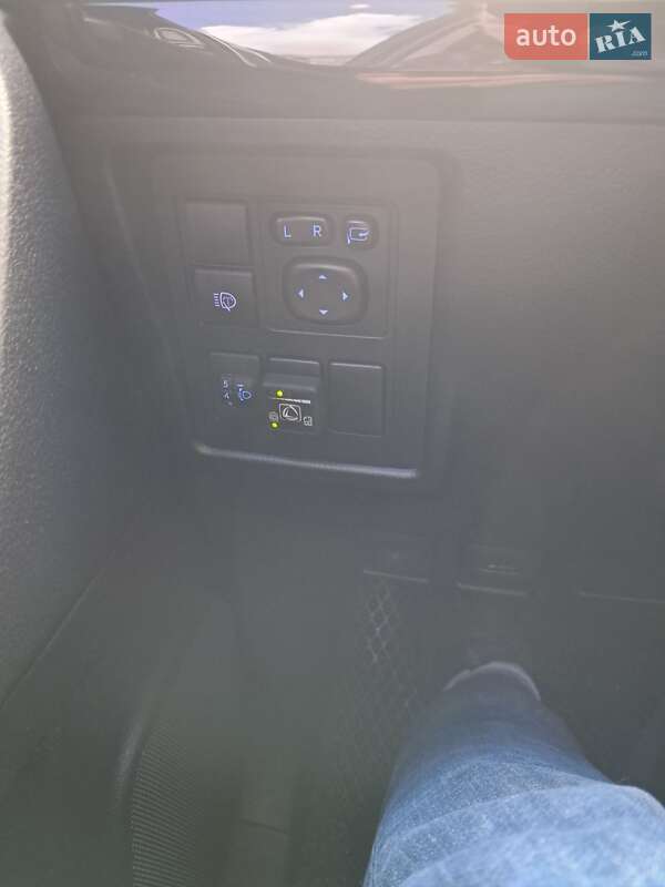 Внедорожник / Кроссовер Toyota Land Cruiser Prado 2019 в Киеве