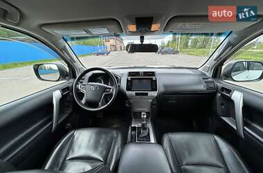 Внедорожник / Кроссовер Toyota Land Cruiser Prado 2018 в 