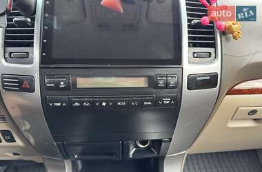 Позашляховик / Кросовер Toyota Land Cruiser Prado 2003 в 