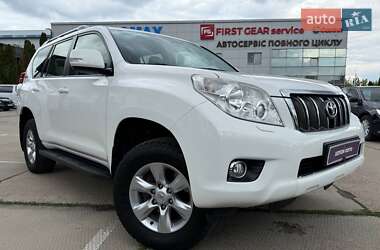 Внедорожник / Кроссовер Toyota Land Cruiser Prado 2012 в 